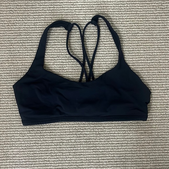 Lulu Lemon black sports bra - Picture 1 of 3